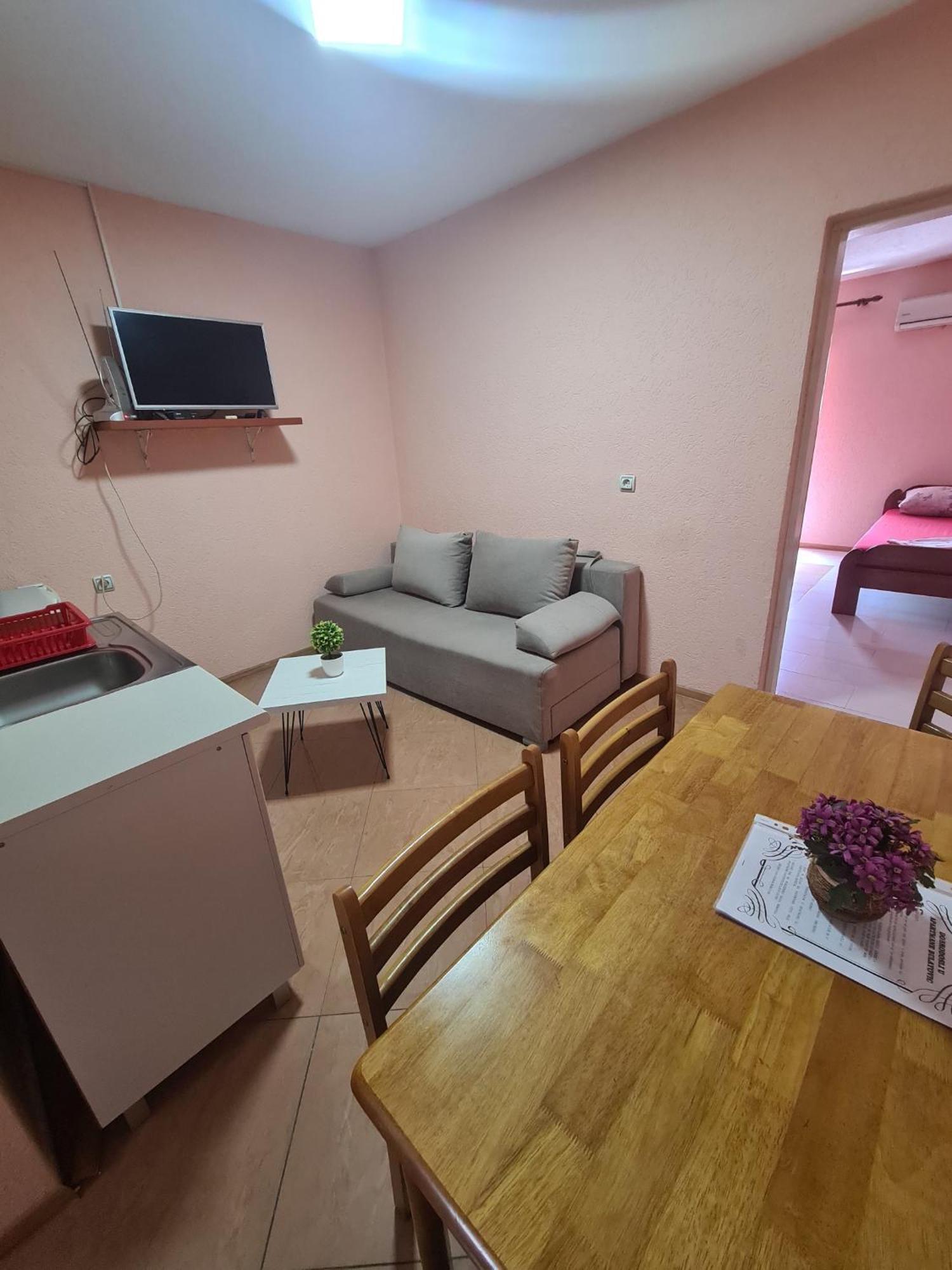 Apartments Bulatovic Bar Habitación foto